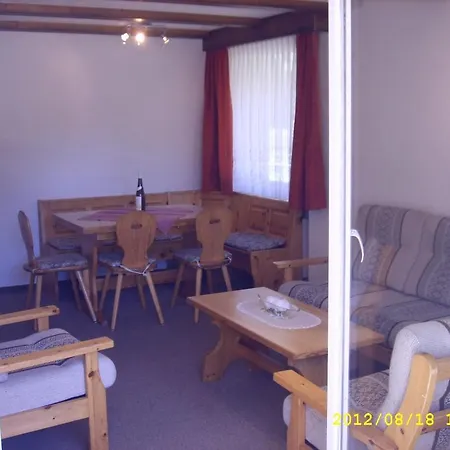 Haus Apollo Saas-Almagell